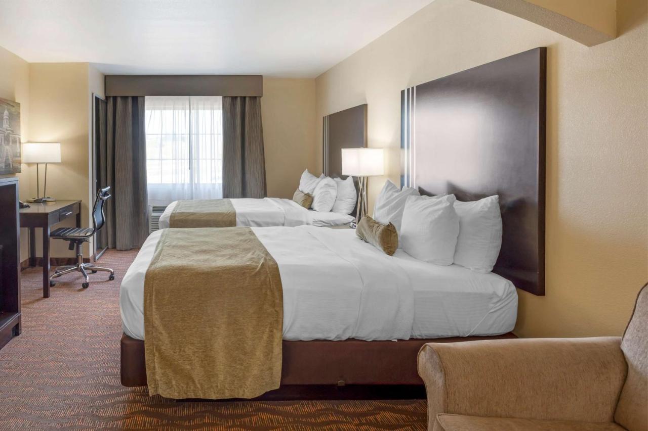 Best Western Plus Capital Inn Jefferson City Exterior photo