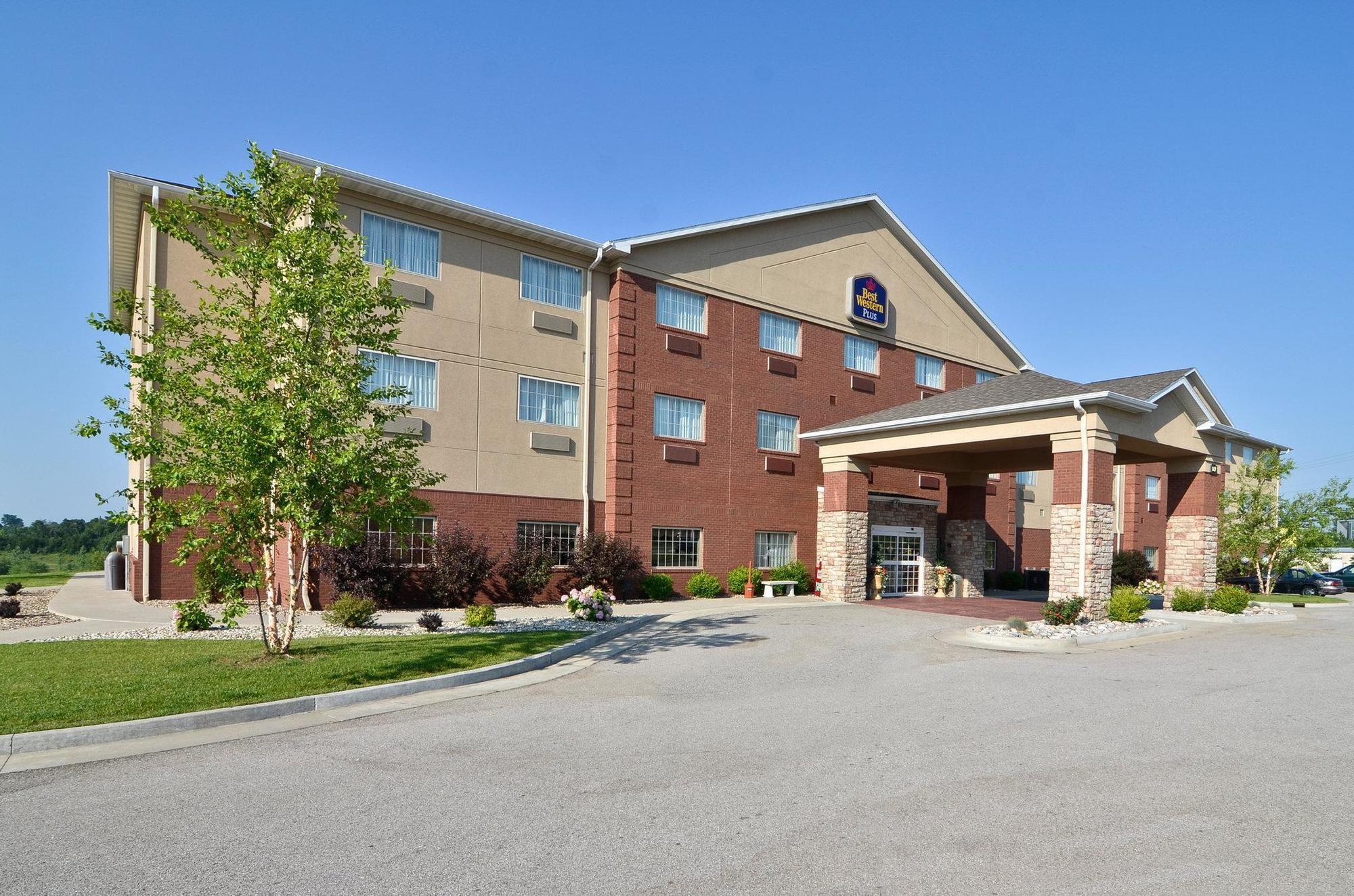 Best Western Plus Capital Inn Jefferson City Exterior photo