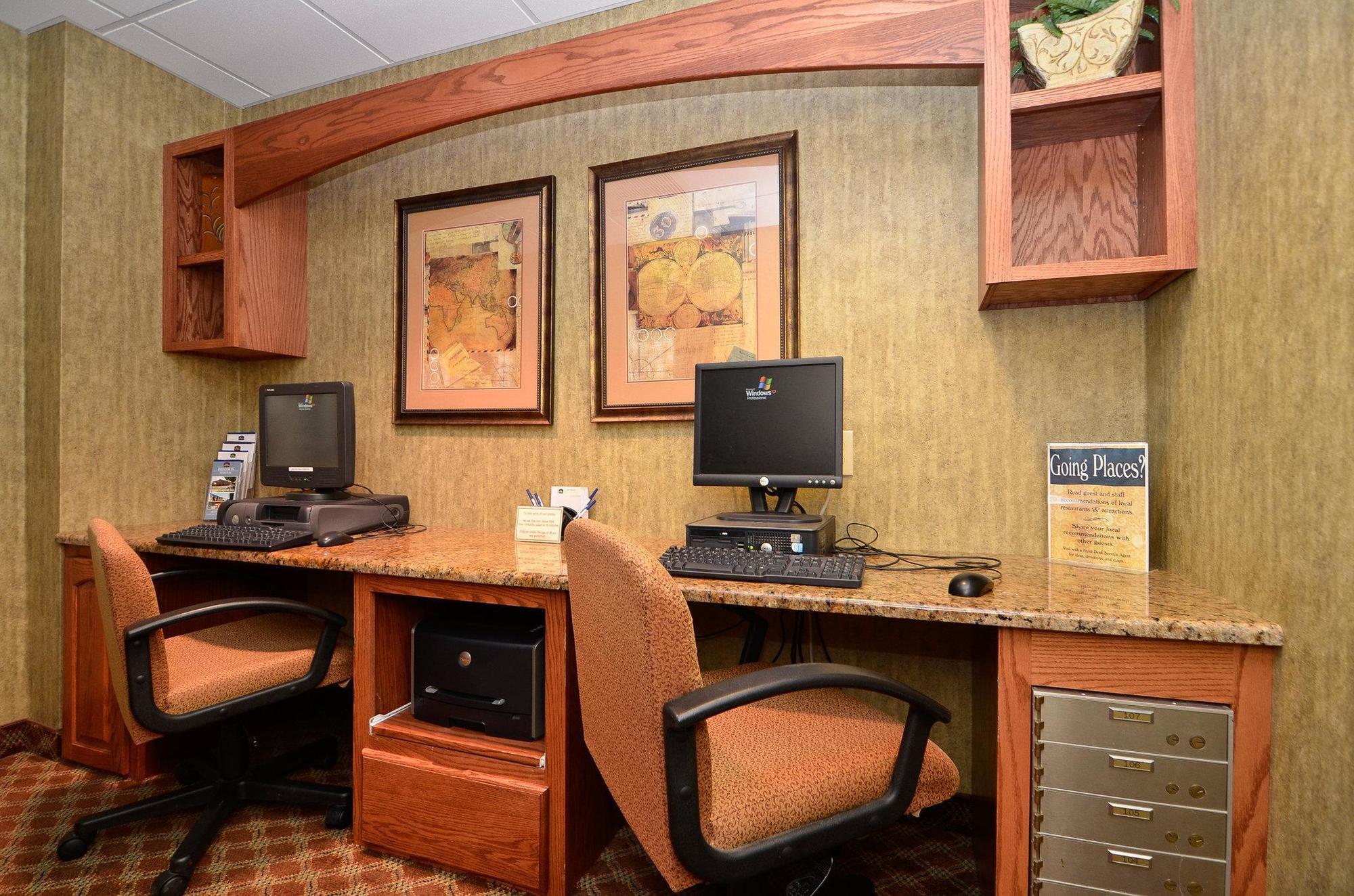 Best Western Plus Capital Inn Jefferson City Exterior photo